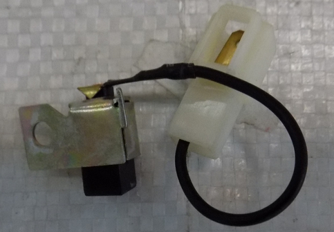 0122098  Датчик ручного тормоза 10906040030
