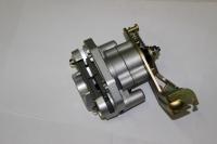 Тормозной суппорт задний левый (в сборе с колодками)