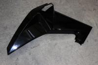 Кожух топливного бака правый (черный)