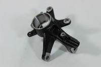 Кулак поворотный левый