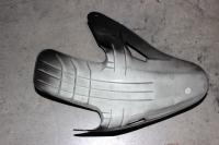 Крыло переднее