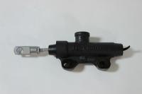 Цилиндр тормозной главный