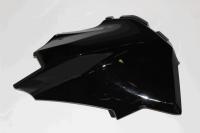 Облицовка воздушного фильтра, левая (черный)