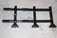 Кронштейн подножки, правый