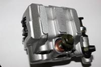 Тормозной механизм передний правый в сборе