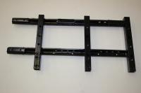 Кронштейн подножки, левый (используется только с 905A-030100-70000)