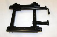 Кронштейн левого сиденья