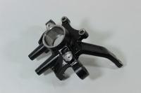 Кулак задний левый