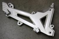 Кронштейн подножек, правый