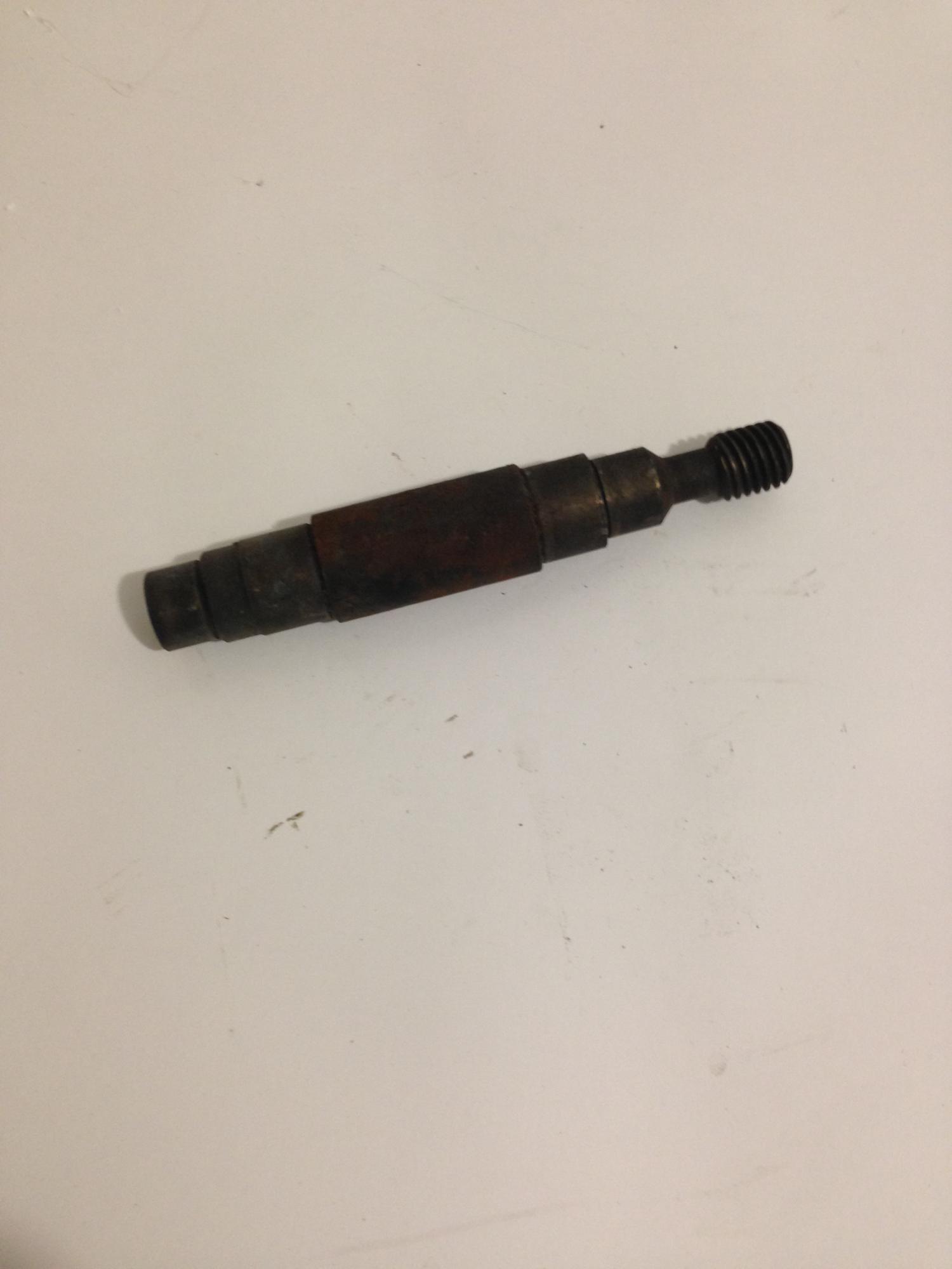 45. Вал первой передачи заднего хода 70-1701382. 02. Вал заднего хода 110602272. Вал заднего хода 551.