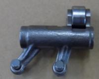 Коромысло выпускного клапана 21040103401