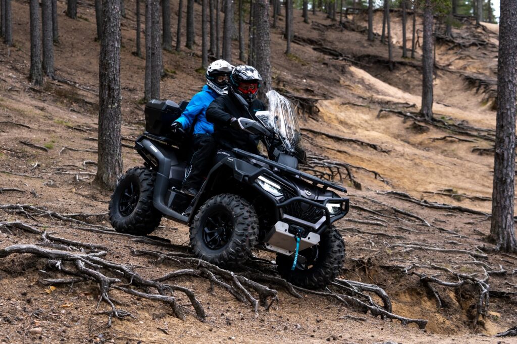 Новый CFORCE 600 OVERLAND EPS. Приключения уже в комплекте!