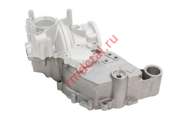 0120514  Корпус коробки передач 21040200301