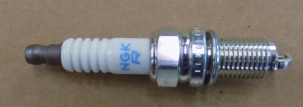 0120382  Свеча зажигания NGK 21040105101
