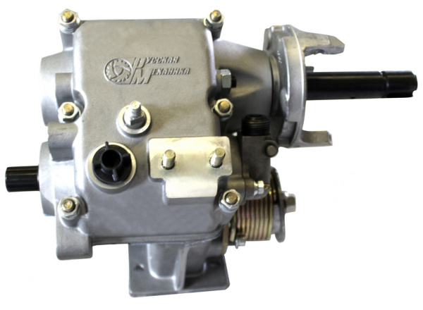 0131252  Коробка реверса 110607100