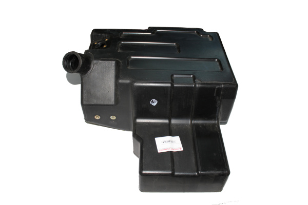 0109564  Бак топливный R20800010