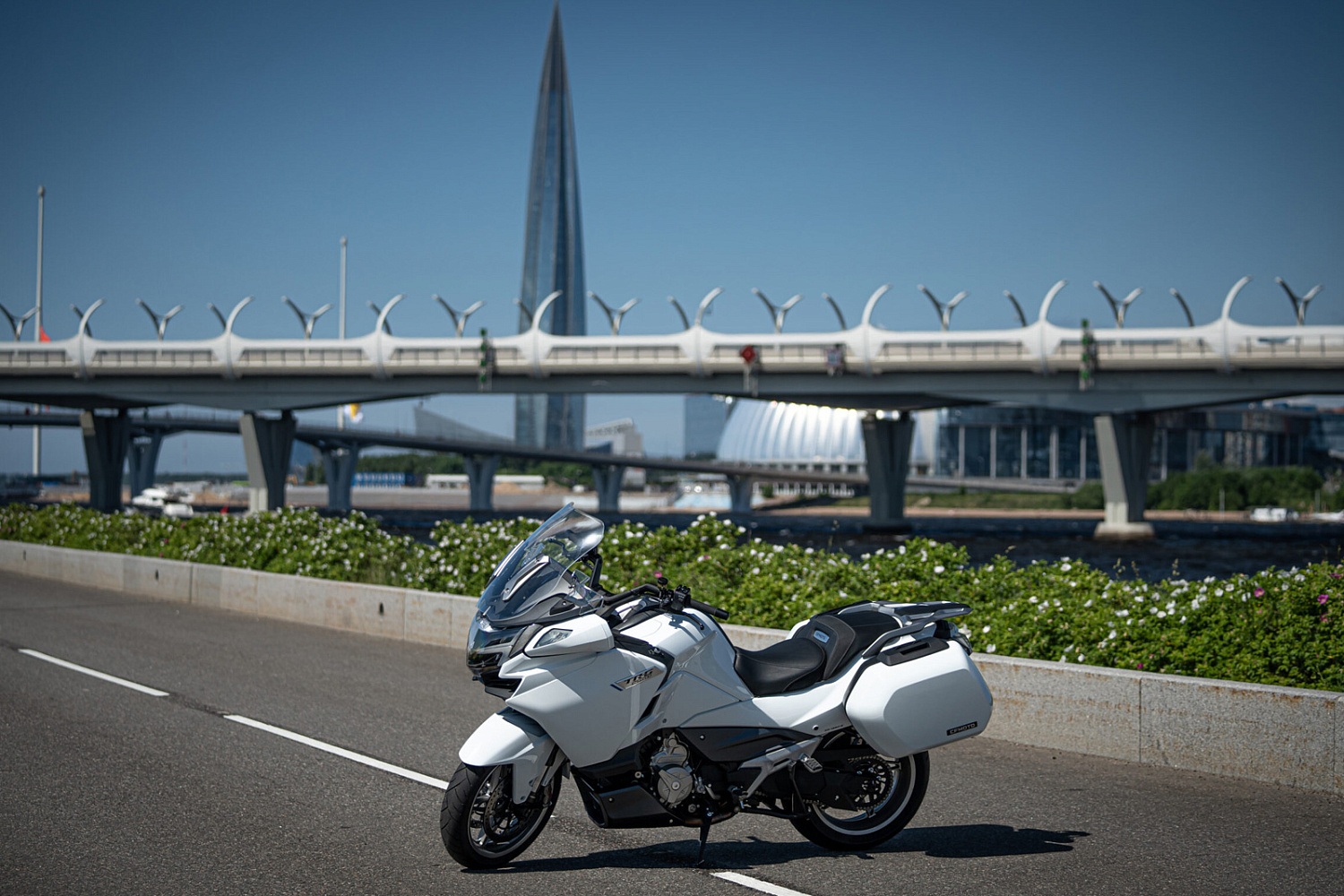 Мотоцикл CFMOTO 1250TR-G (ABS)