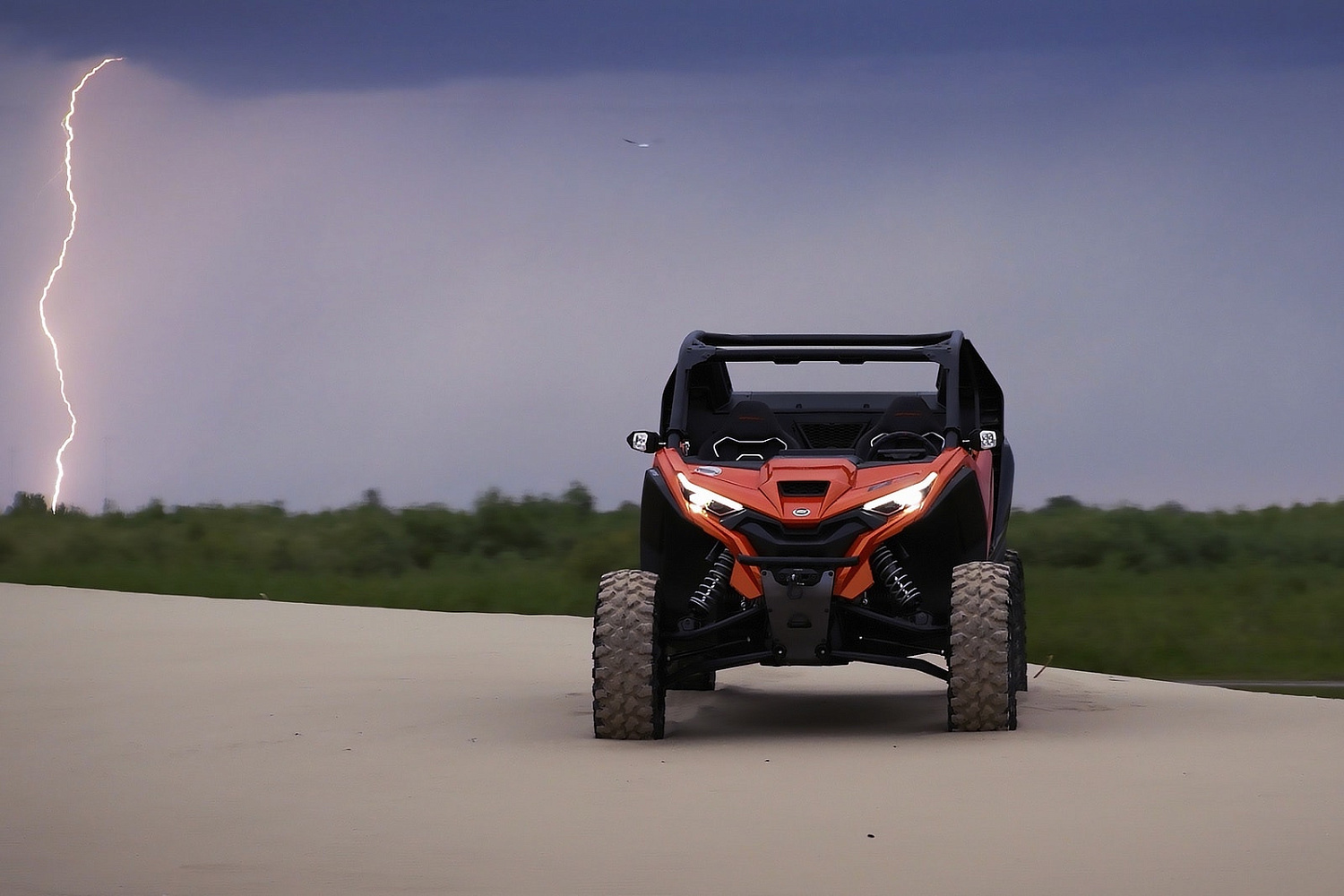 Квадроцикл CFMOTO ZFORCE Z10 EPS