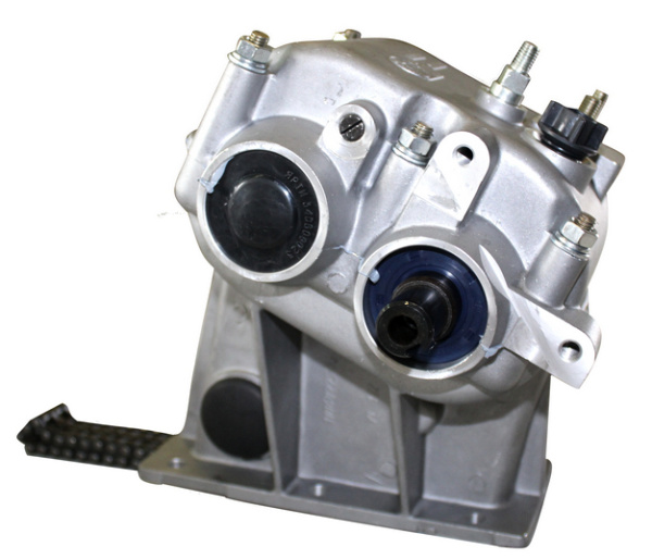 0131252  Коробка реверса 110607100