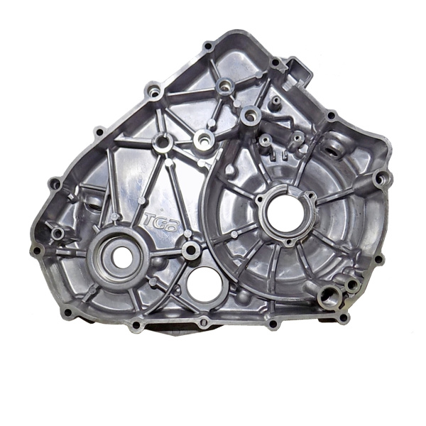 0110149  Крышка картера левая 924054