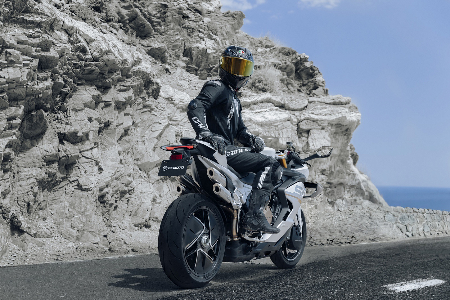 Мотоцикл CFMOTO 750SR-S (ABS)