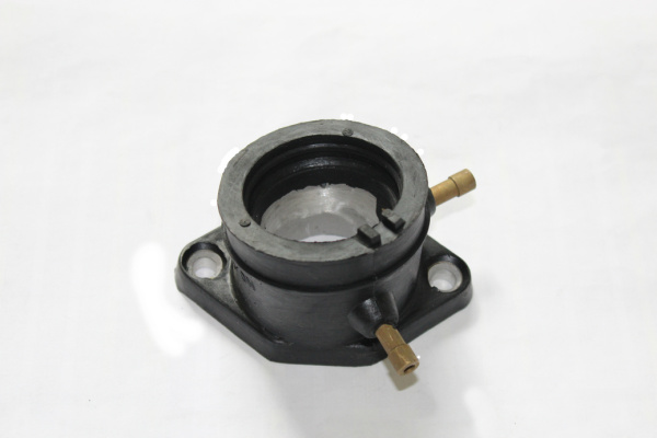 0107593  Патрубок впускной L00JQ282