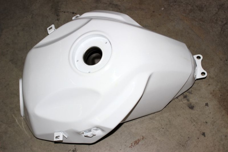 Бак топливный (белый)