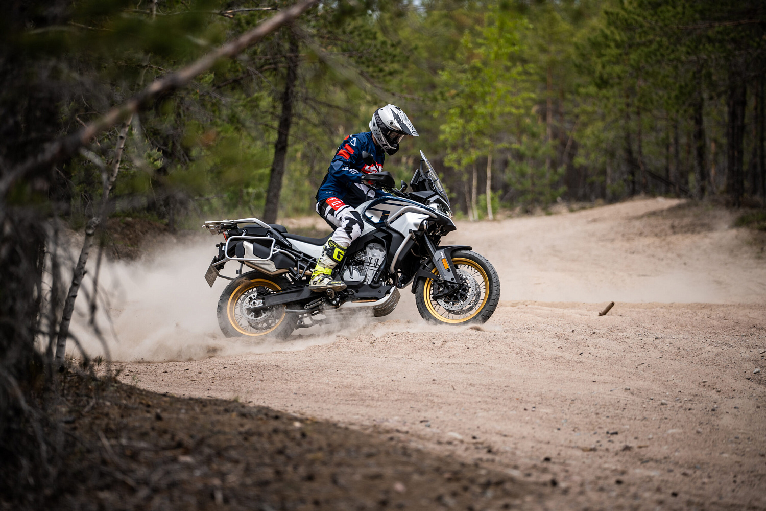 Мотоцикл CFMOTO 800MT Explore (ABS)