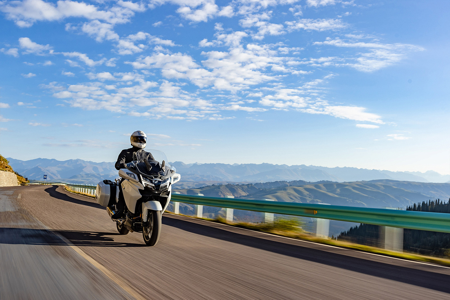 Мотоцикл CFMOTO 1250TR-G (ABS)